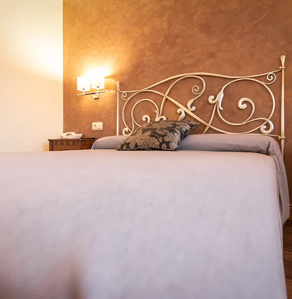 junior-suite-bed